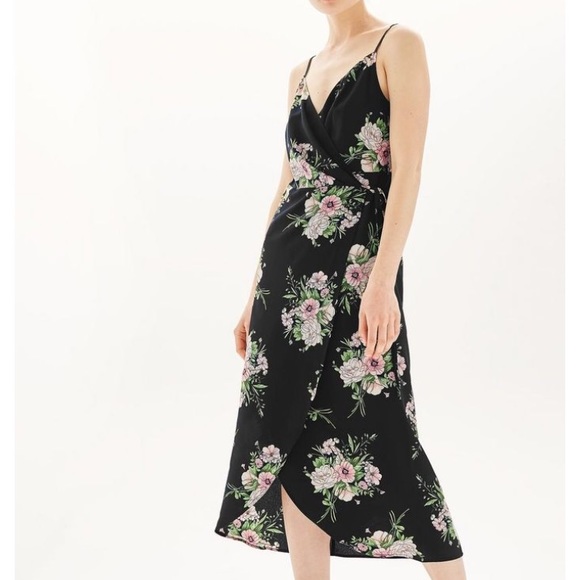 Topshop Dresses & Skirts - Topshop Wrap Maxi Dress